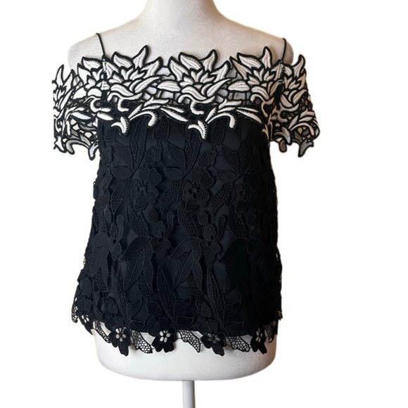 Topshop Black & White Floral Lace Cold Shoulder / Spaghetti straps Top Size 2 - Picture 3 of 14